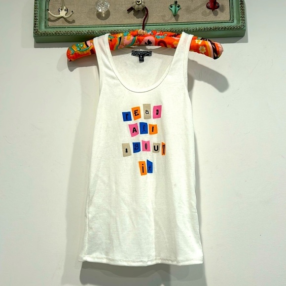 Dolls kill ransom note read all about it ribbed tank top women’s small white - Picture 1 of 4